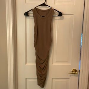 Brown form-fitting dress